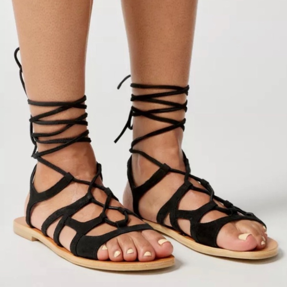 Urban Outfitters Hazel Gladiator Sandals in Black Faux Suede. Size 9. Brand new!